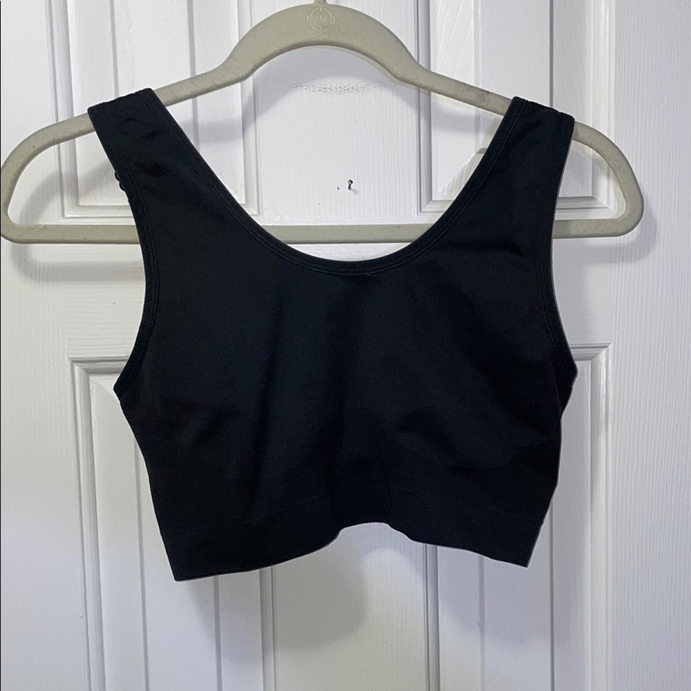 Cacique Black Fitted Sports Bra Wide Straps 14/16 EUC